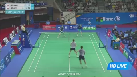 Poster siaran X.Zhu VS Wang Zijun